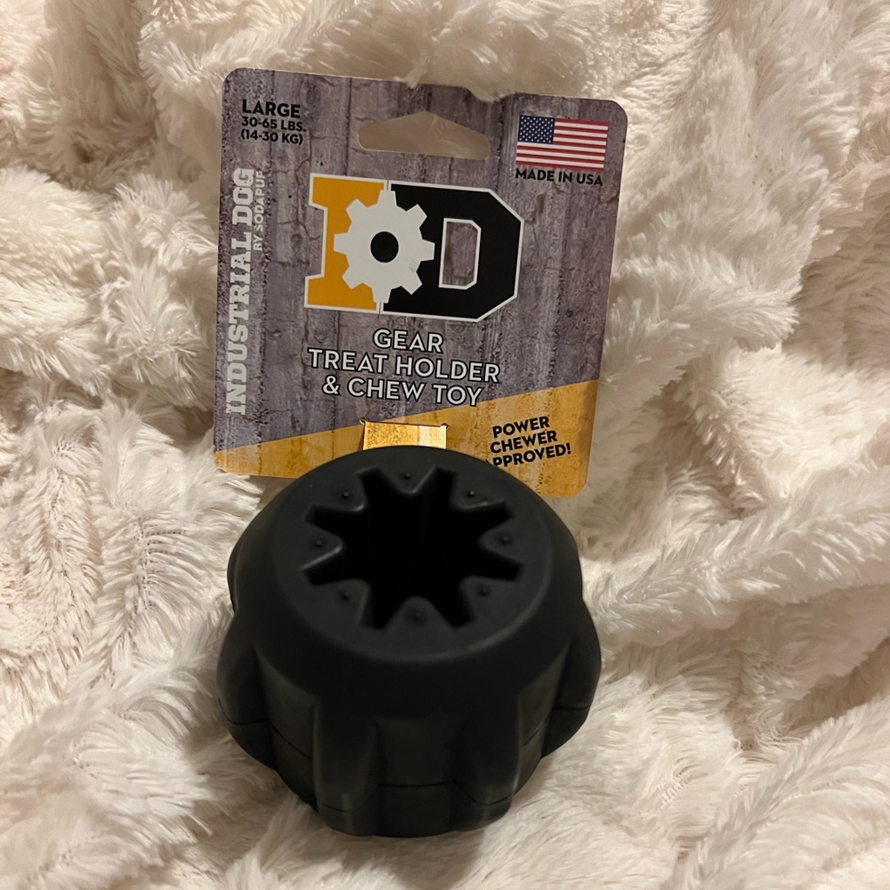 NWT SodaPup Gear Treat Holder & Chew Toy Size Large